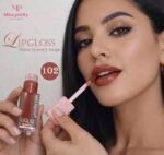 Shiny Lip Gloss - Image 5